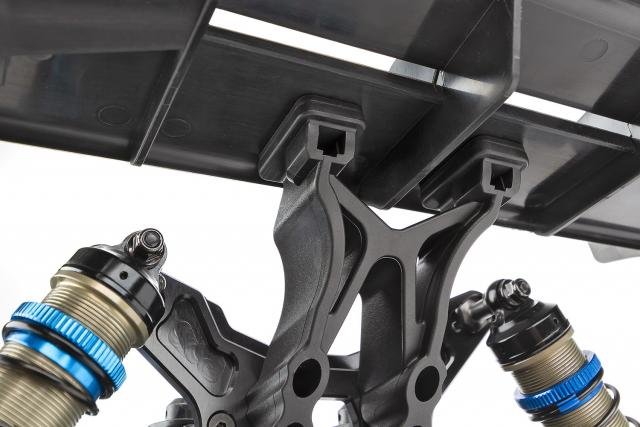 Kit Truggy RC8T4 Team Associated - Imagen 9